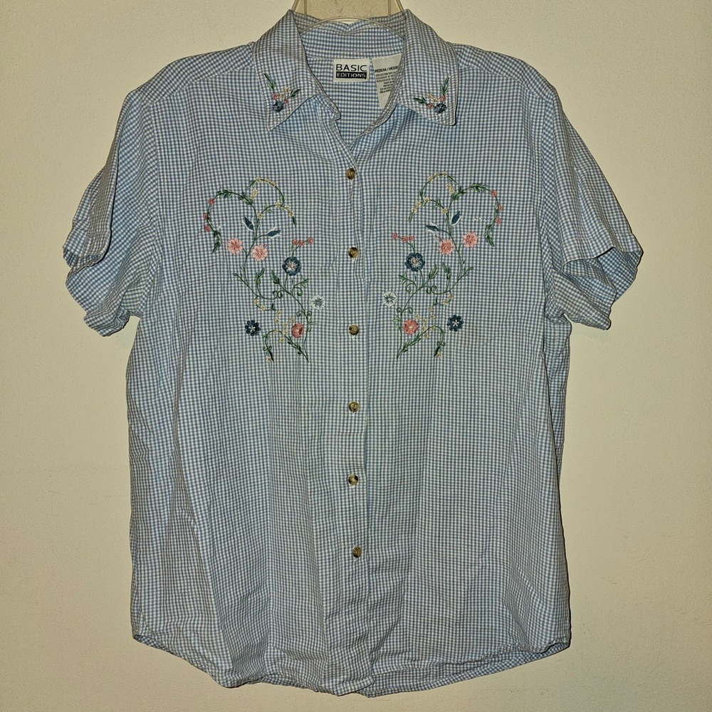 Basic Editions Blue Gingham Floral Embroidered Short Sleeve Button Down cottageM